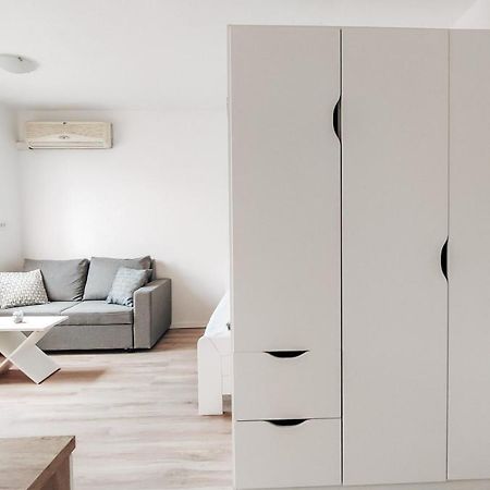 Studio Apartment Sanya Laibach Exterior foto